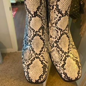 Snakeskin ankle boot. Narrow. Only worn once.